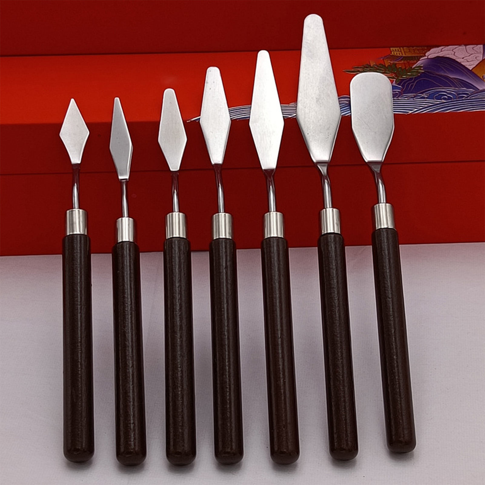 مجموعة أدوات فنية للمبتدئين: س - مراجعة Painting Knife Palette وسعره